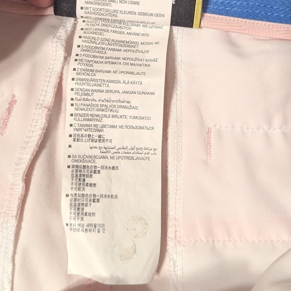Under Armour HeatGear Womens 12 Golf Shorts Pink Herringbone Fitted 4-Pocket - Picture 7 of 9